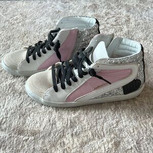 Justice Little Girl and Big Girl Mid-Court Sneaker, Size 6